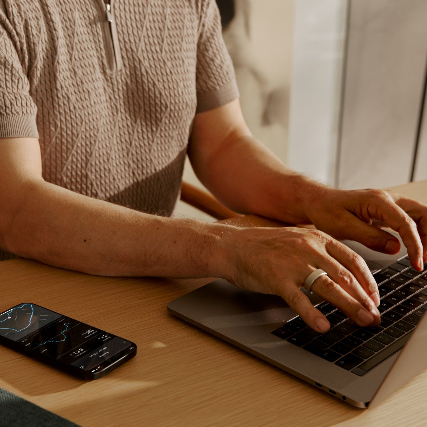 Oura Ring 4 Health & Fitness Tracker Smart Ring, Brushed Silver