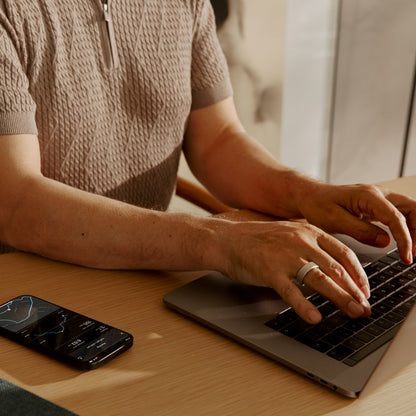 Oura Ring 4 Health & Fitness Tracker Smart Ring, Brushed Silver